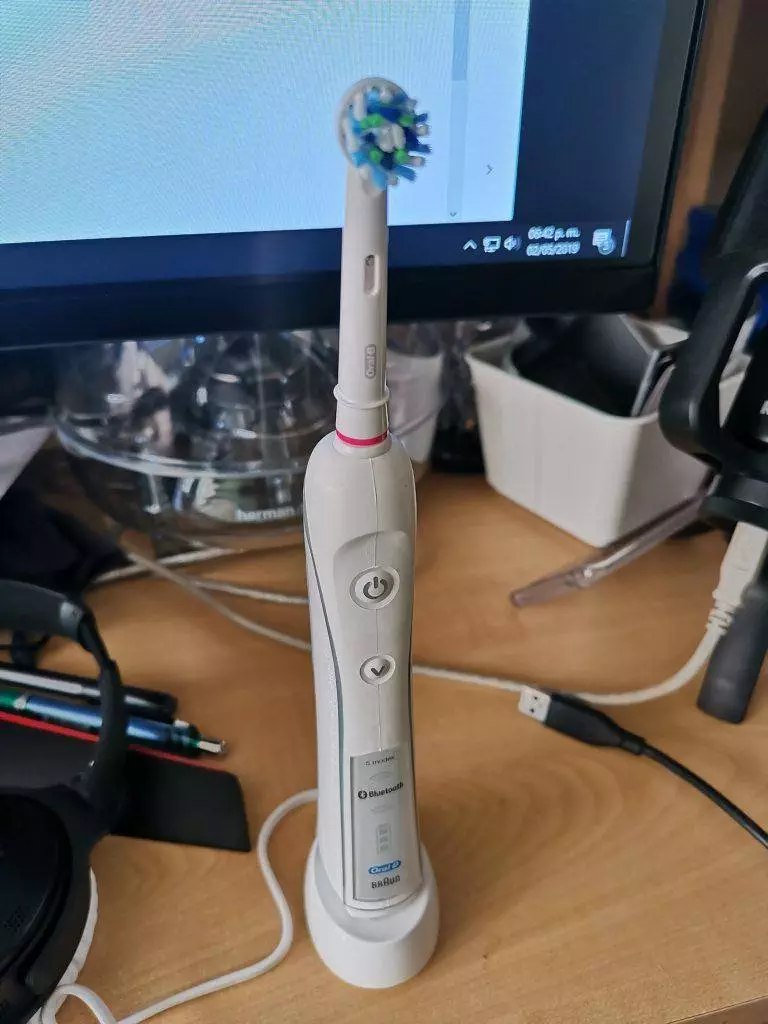 Unboxing Oral-B Profesional Care 5000