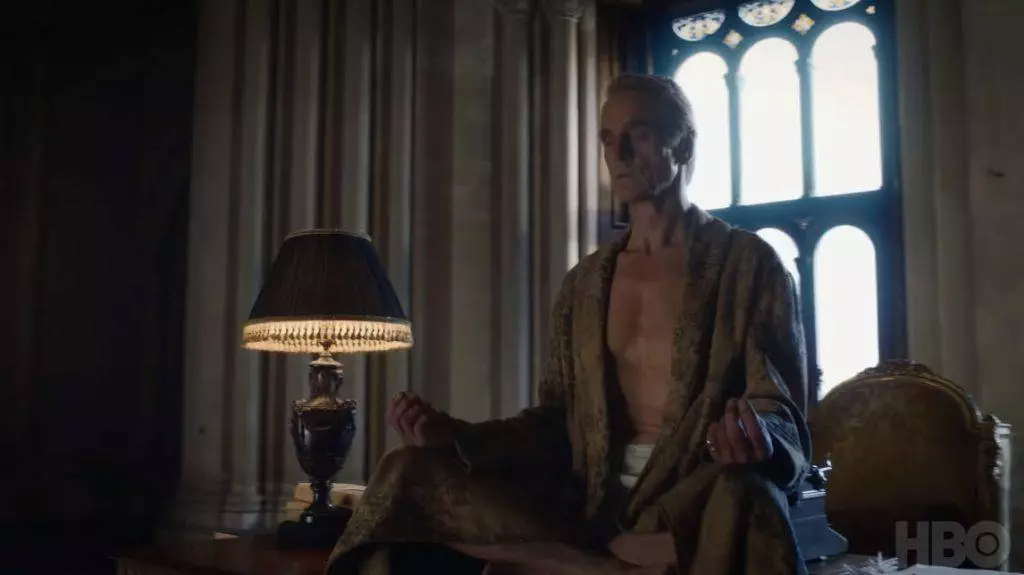 Imagen de Jeremy Irons como Adrian Veidt en la serie Watchmen de HBO