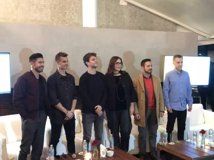 Oribe Peralta, Devlyn y Northweek unidos por la sociedad