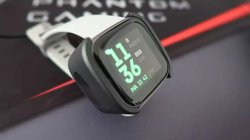 Fitbit Versa 2 Smartwatch